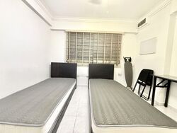 Blk 833 Hougang Central (Hougang), HDB Executive #563797471